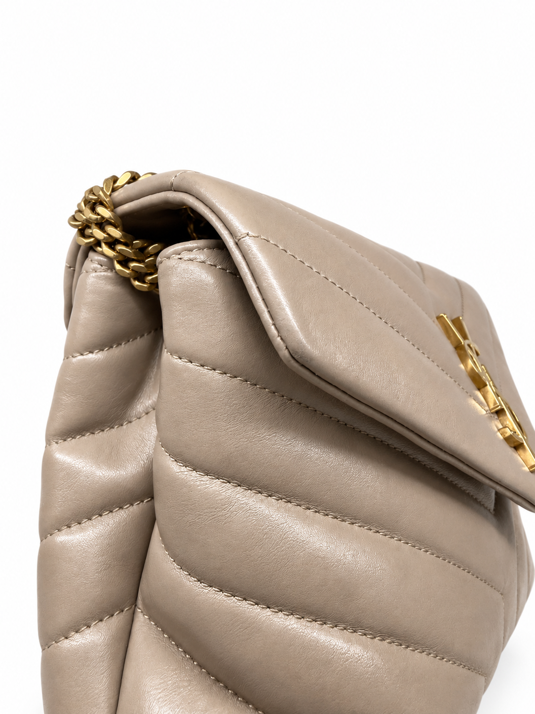 Saint Laurent Loulou Medium
