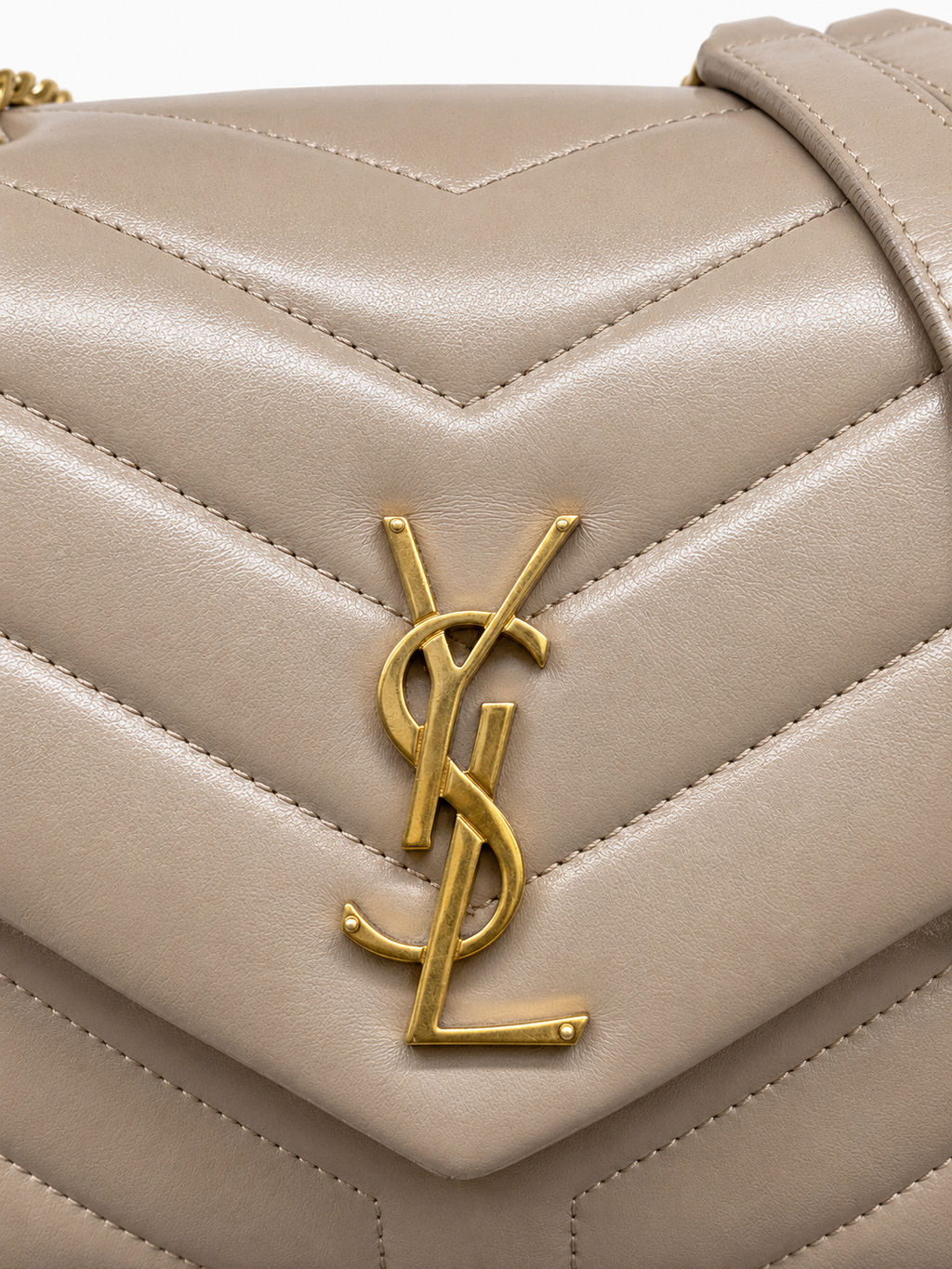Saint Laurent Loulou Medium